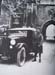 20 dicembre 1924. Hitler posa per foto dopo il suo rilascio dalla prigione del Landsberg